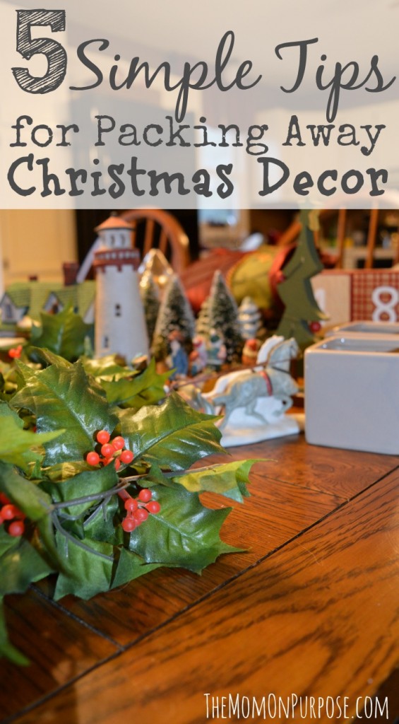 5 Simple Tips for Packing Away Christmas Decor