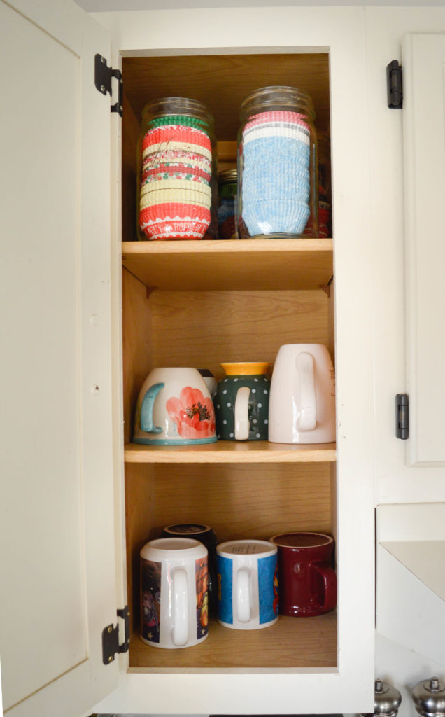 Kitchen Organization: Dinnerware, Glasses & Mugs - The Simply Organized ...