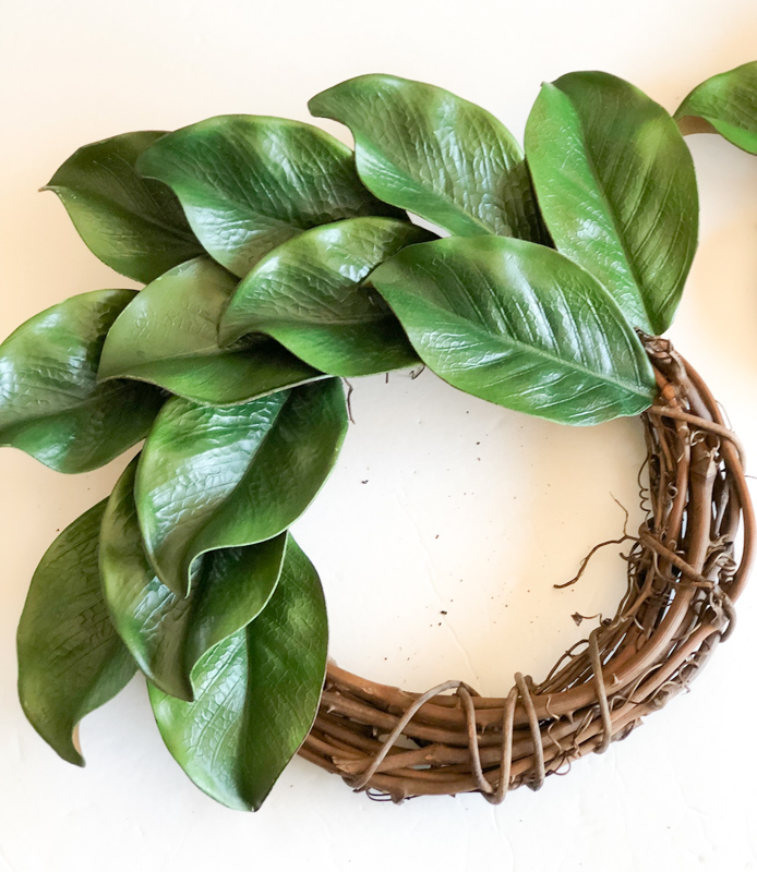 DIY magnolia wreath